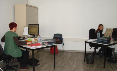 Une fois techniquement validées, les enquêtes reviennent au service administration des ventes - ici Carole d'Andria et Christine Oliva - pour être mises en forme puis envoyées.