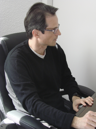 Les enquêtes internationales sont dirigées par Bruno Féraud